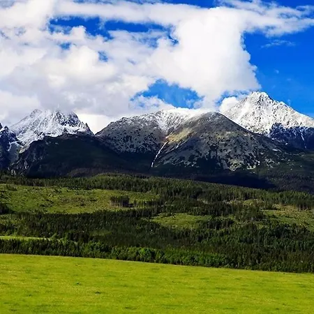 Alex Penzión pre hostí Nova Lesna